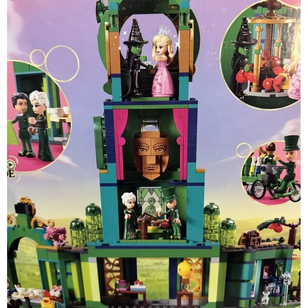 LEGO Wicked WELCOME TO EMERALD CITY 75684 Toy Building Kit Elphaba Glinda Oz New